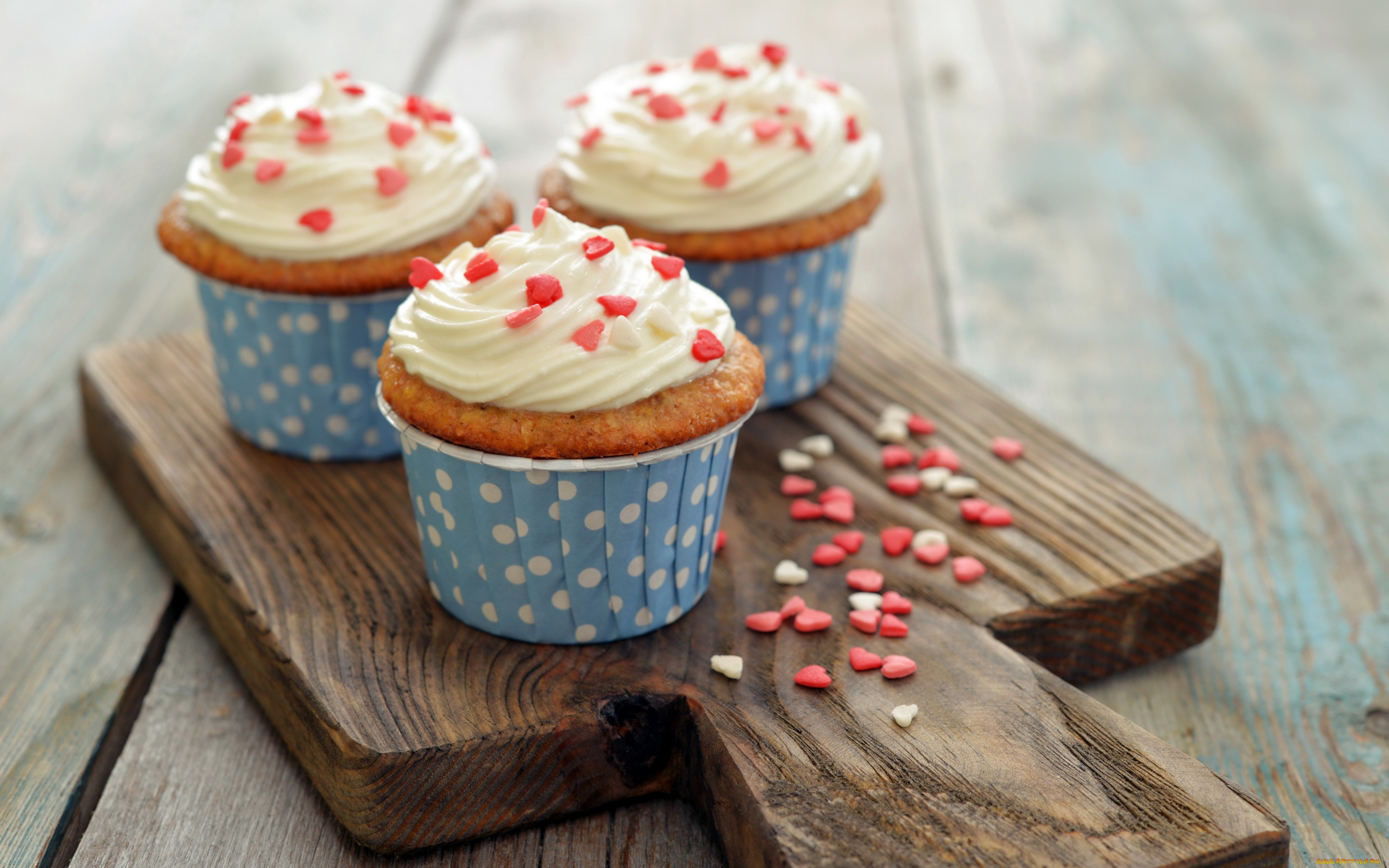 , ,  ,  , cupcake, dessert, sweet, love, heart, roses, , , , , , 